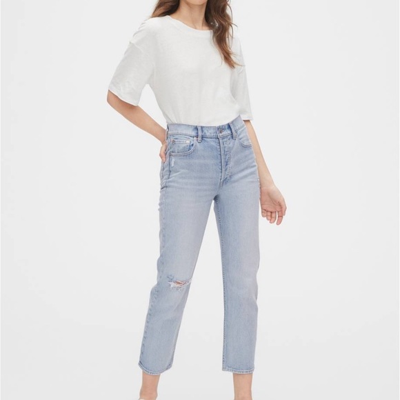 Gap Distressed High Rise Cheeky Straight Jeans with Washwell Light Destroy Wash - Picture 10 of 11